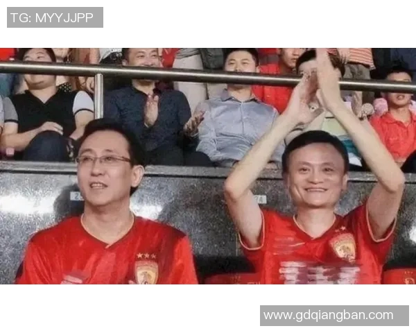 马云与足球明星的精彩瞬间揭秘及背后的故事分享